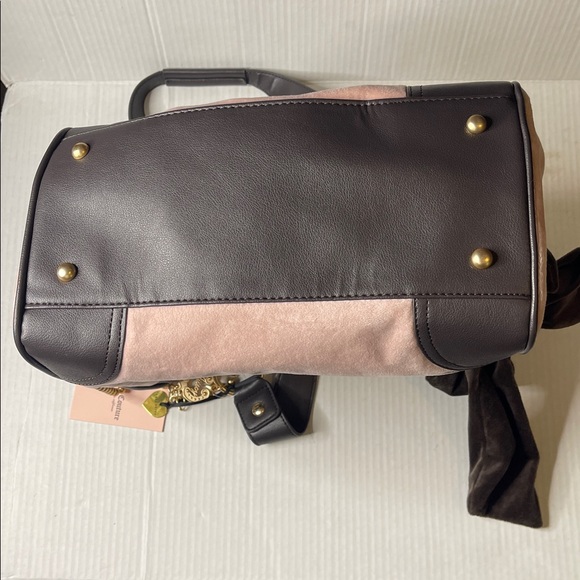🆕listing…Juicy Couture Key Juicy Tote - Picture 5 of 5